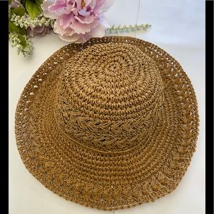 NWT Four buttons San Diego hat company paper hat